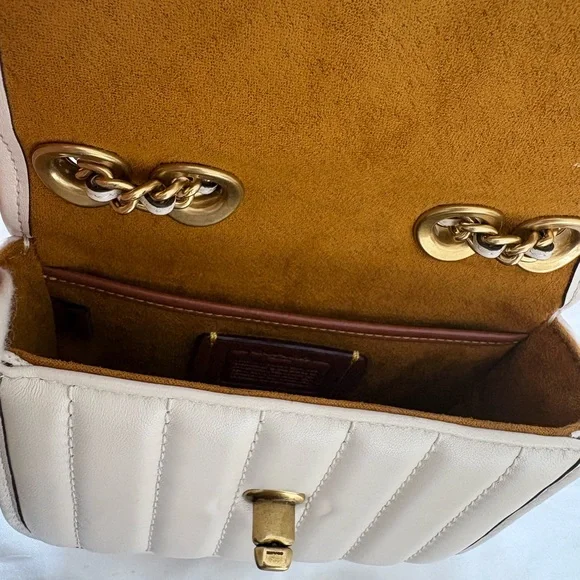 Coach Cream Quilted Crossbody Bag with Gold Chain - Picture 4 of 4